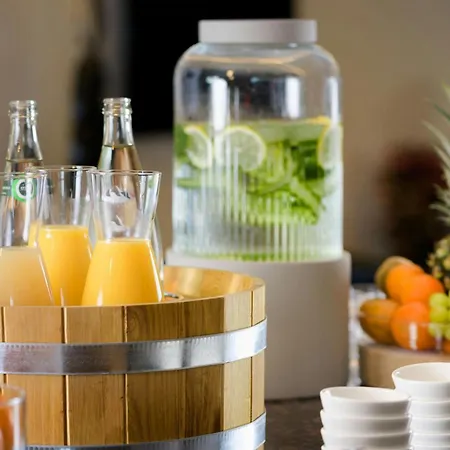 Ac By Marriott 4* Saint-Julien-en-Genevois