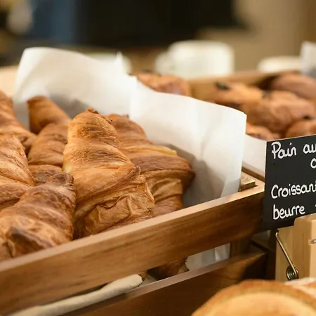 Ac By Marriott 4* Saint-Julien-en-Genevois