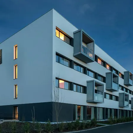 Ac By Marriott Hotel Saint-Julien-en-Genevois