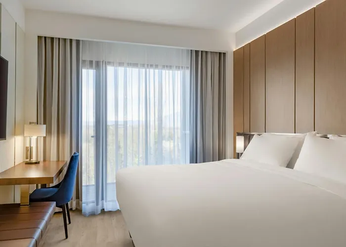 Ac By Marriott 4* Saint-Julien-en-Genevois